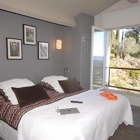 St Tropez House 8 Pax Villa